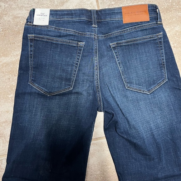 ☘️Lucky Brand Stretch Denim Bermuda Shorts-NWT -☘️SZ 4 - Picture 11 of 15